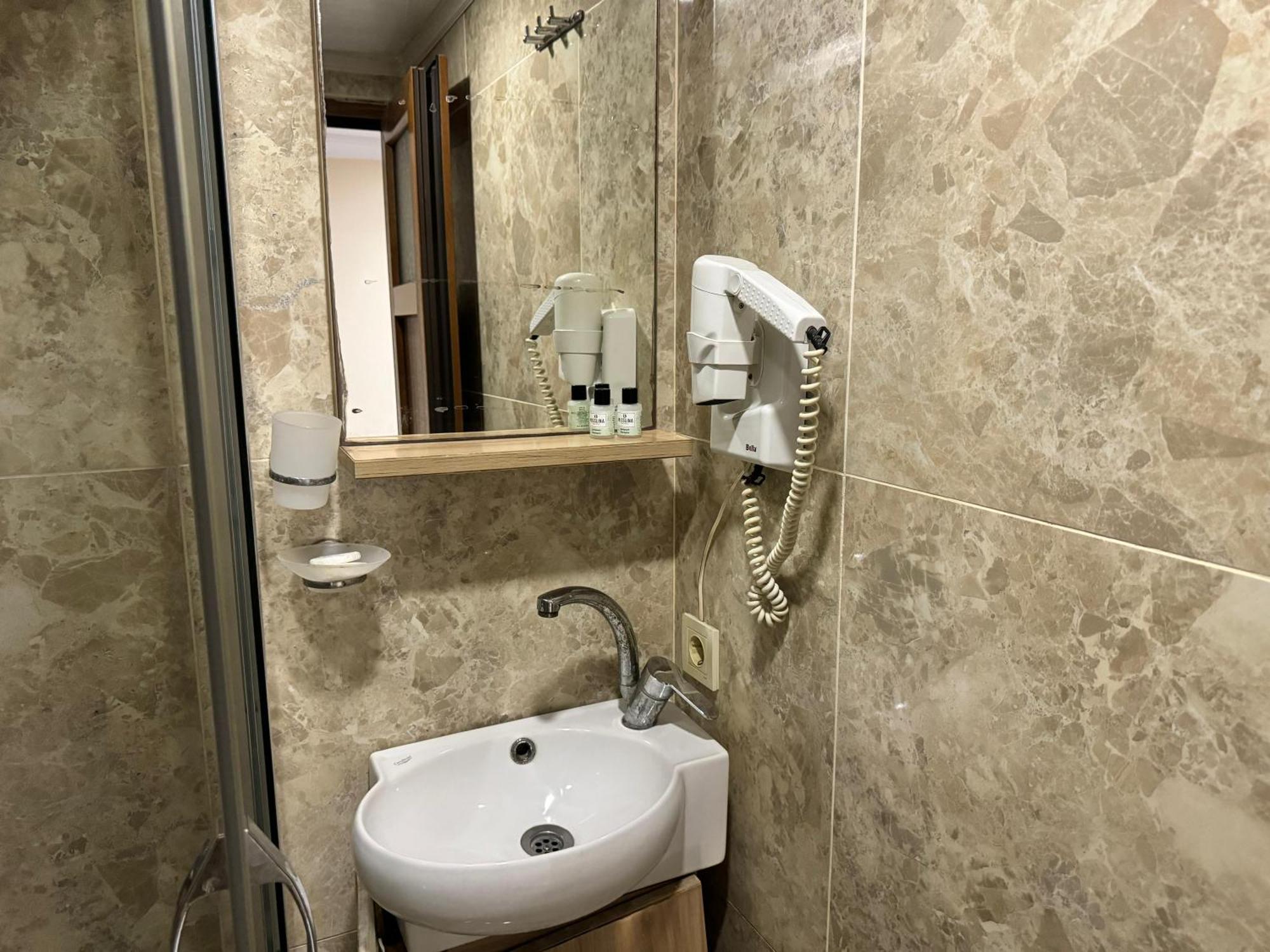 Hotel Visa 伊斯坦布尔 外观 照片